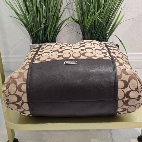 Coach Signature Shoulder Bag - Picture 5 of 11